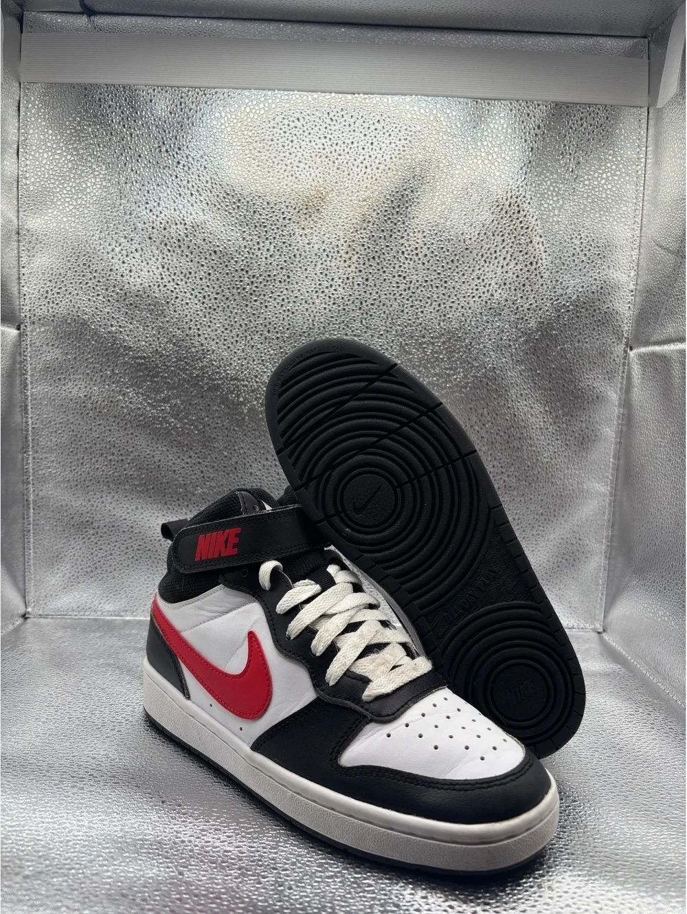 Nike court borough mid 2 university red